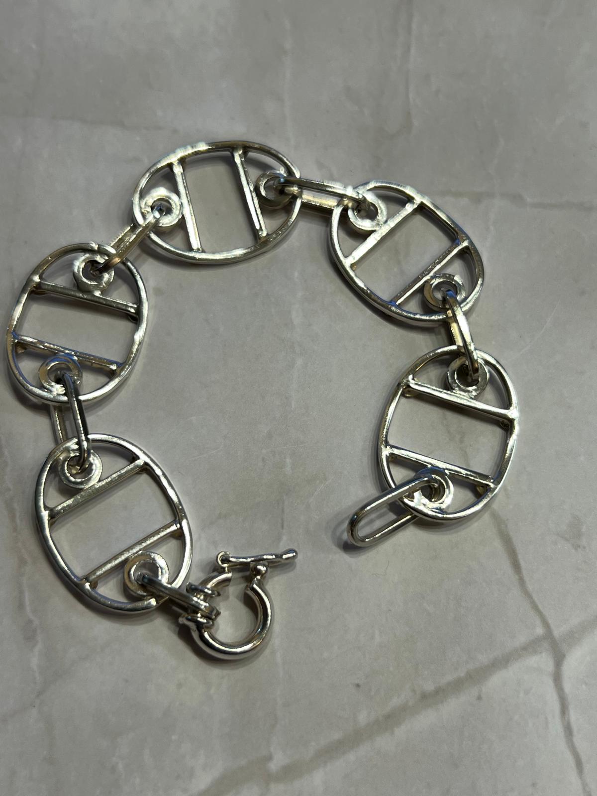 Geometric Oval-Link Bracelet