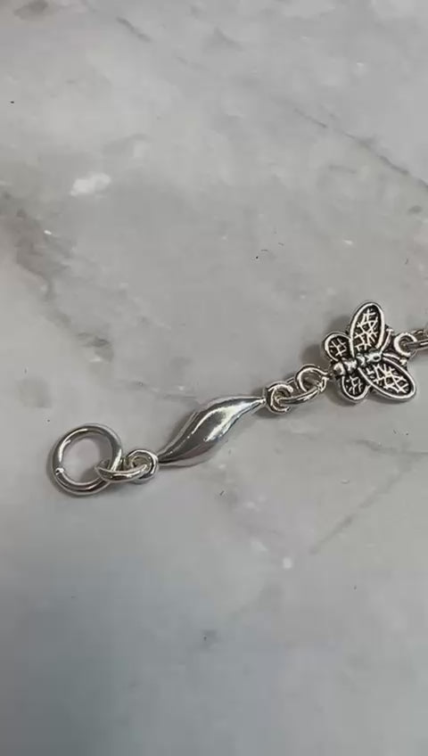 Elegant Butterfly Link Bracelet – Sculpted Silver Accents & Nature-Inspired Charm