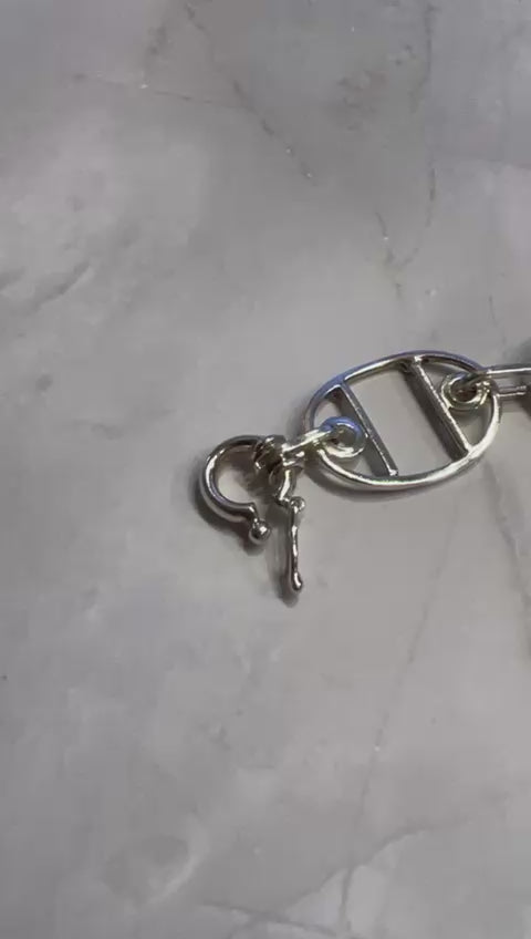 Geometric Oval-Link Bracelet